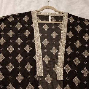 Xhilaration Sheer Black and Cream Kimono NWT